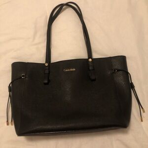 Beautiful Calvin KleinBag